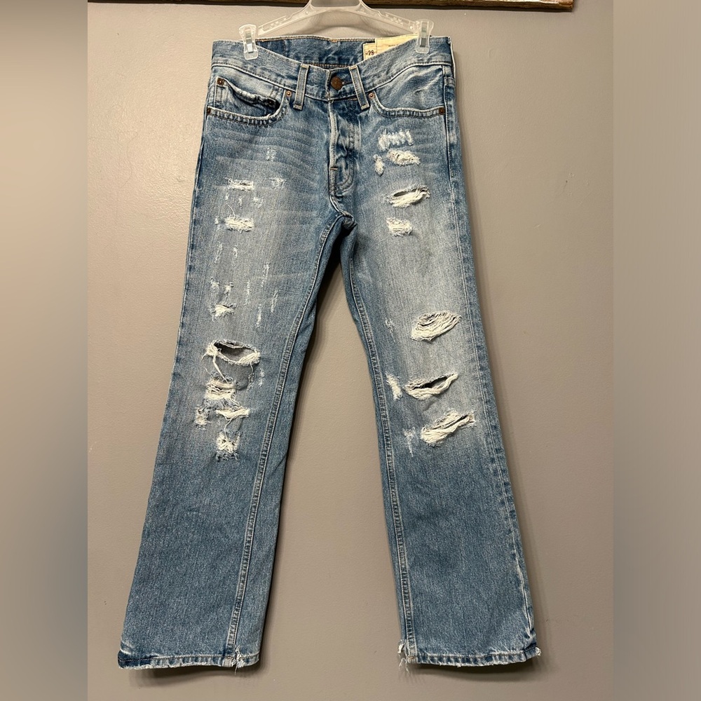 Hollister Jeans Boomer Low Rise Slim Boot 28/30 Distressed 90’s Concert